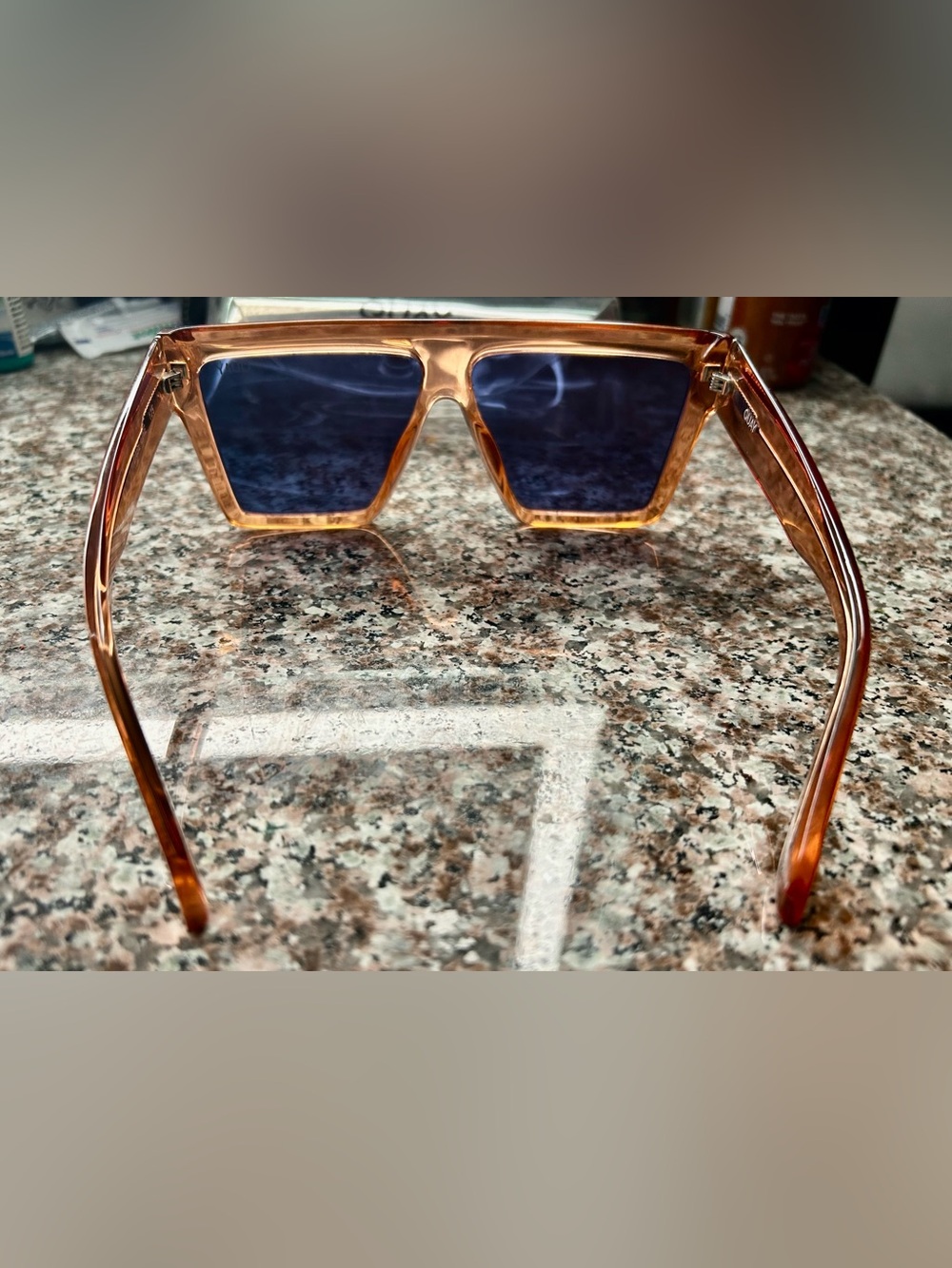 Quay Australia Baseline Sunglasses with Reflective Lenses - Picture 6 of 9